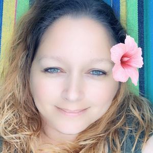 Meet your Posher, Candace